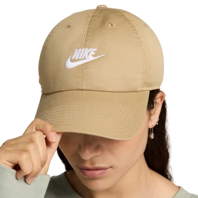 Nike Club W